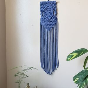 Macrame wall hanging